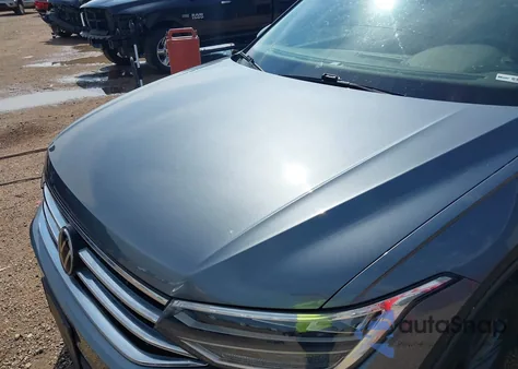 2023 Volkswagen Tiguan 2.0T Se из США, поврежденный, VIN 3VVNB7AX7PM058281